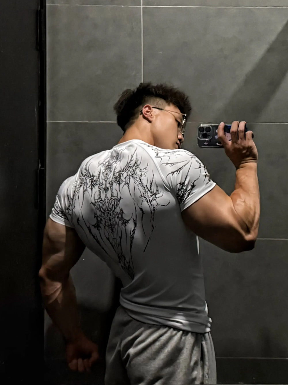 1-piece Men's Sports Quick Drying Round Neck Compression T-shirt Sports Running Fitness Short Sleeved T-shirt