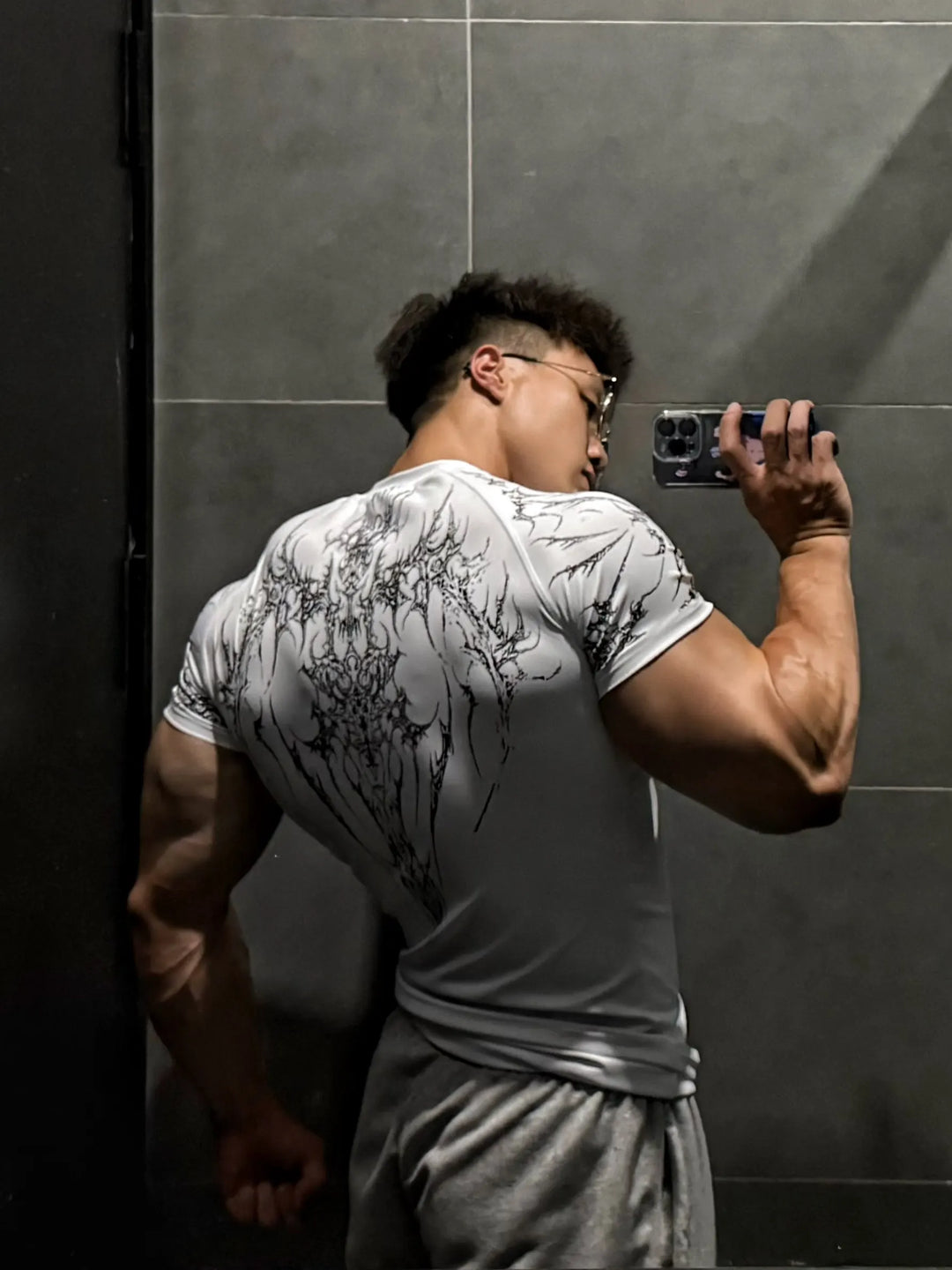 1-piece Men's Sports Quick Drying Round Neck Compression T-shirt Sports Running Fitness Short Sleeved T-shirt