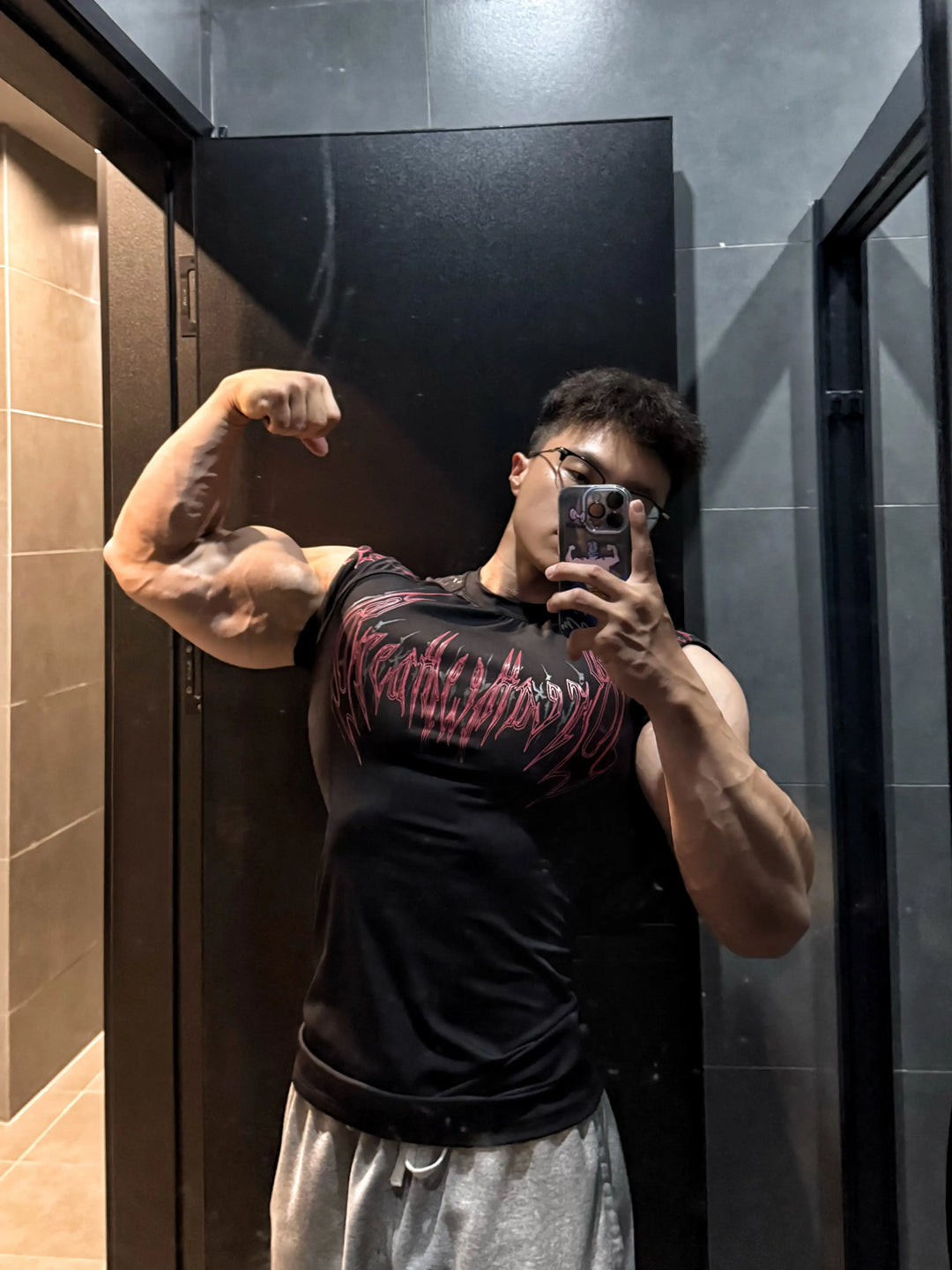 1-piece Men's Sports Quick Drying Round Neck Compression T-shirt Sports Running Fitness Short Sleeved T-shirt