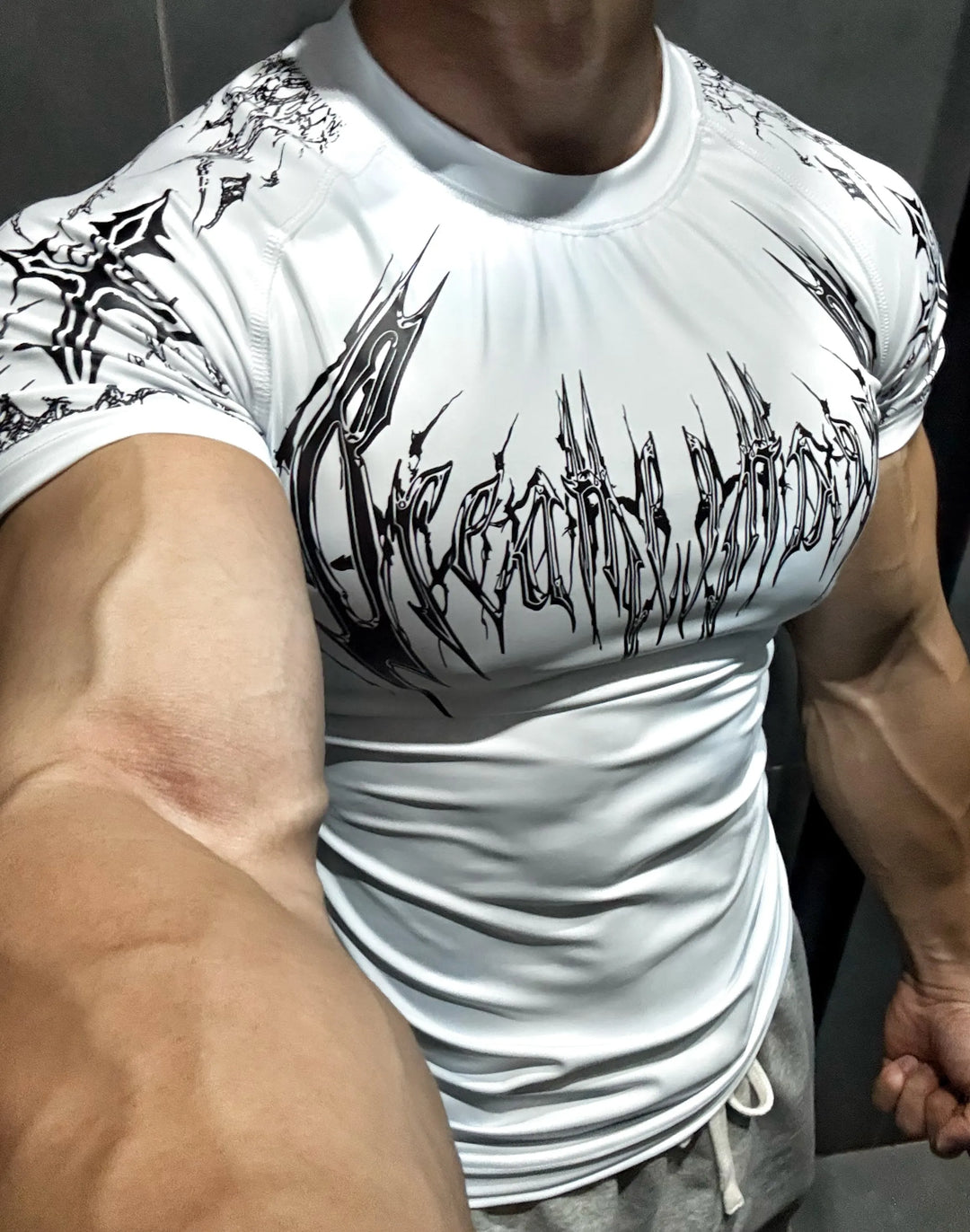 1-piece Men's Sports Quick Drying Round Neck Compression T-shirt Sports Running Fitness Short Sleeved T-shirt